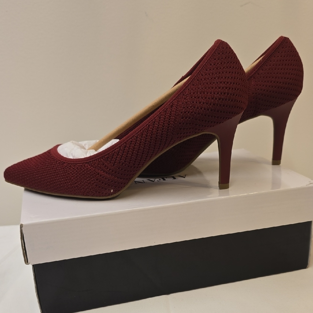 Alfani Scarlet Knit Pointed-Toe Pumps in Wine Red - Picture 2 of 7